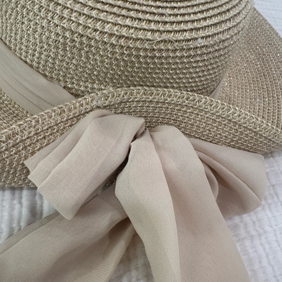 Elegant Beige Sun Hat with Ribbon+ FREE GIFT - Picture 3 of 3